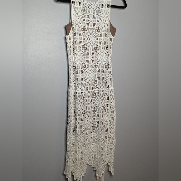 NWOT Lace Dress with Flesh color Liner - Picture 5 of 9